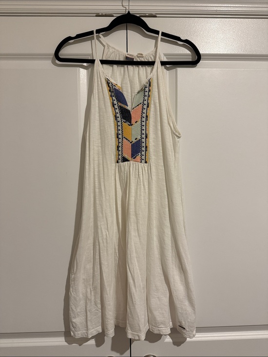 Roxy Dresses & Skirts - Roxy Ivory Sleeveless Sundress with Colorful Embroidered Panel